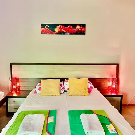 Yanakievi بيت ضيافة سينيموريتس