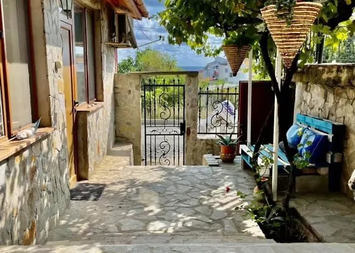 Yanakievi 3* Szinemorec